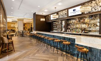 DoubleTree Suites by Hilton Hotel Austin Downtown Capitol