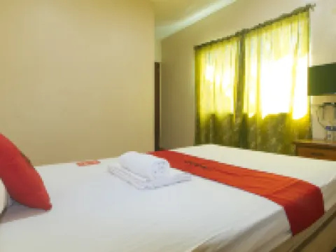 RedDoorz Near Talisay District Hospital Hotels in Talisay