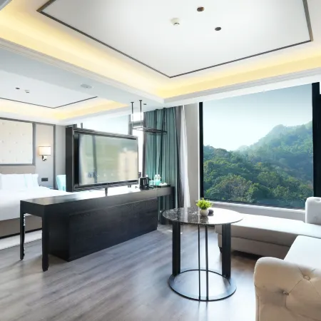 Xana Hotelle Hotel (Gaozhou Zhanqian Road)