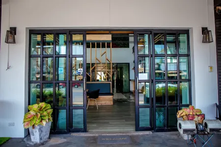 Lukmuang 2 Hotel Отели в г. Пханг Нга