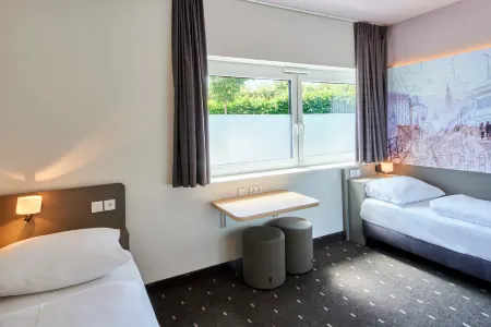 B&B HOTEL Heidelberg Отели рядом с достопримечательностью «Библиотека Гейдельбергского университета»