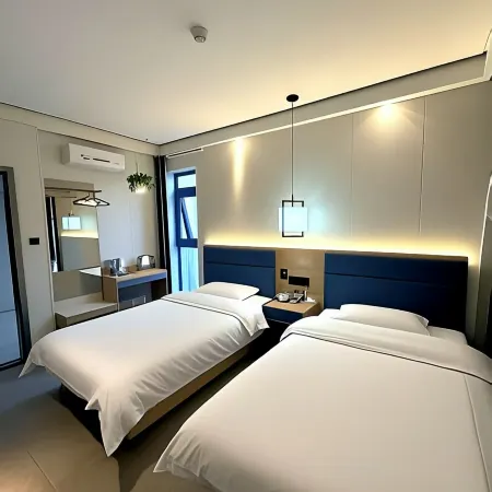 Buttonwood Fashion Hotel