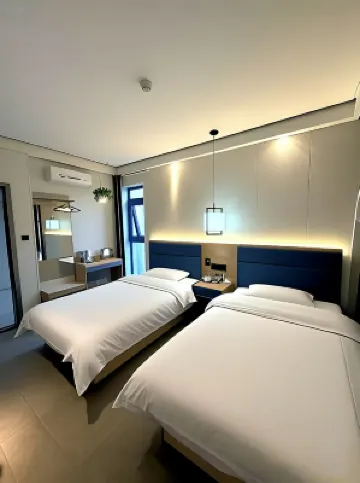 Buttonwood Fashion Hotel