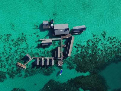 Starz Water Village