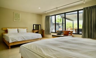 Sun sun pool villa