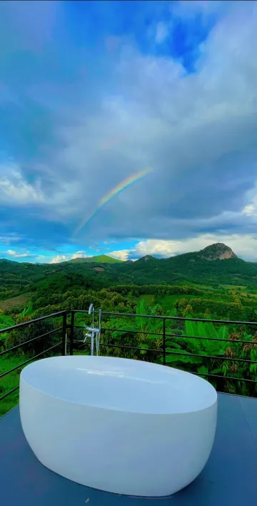 โดมมีอ่างแช่น้ำอุ่น ไม่มีห้องน้ำในตัว