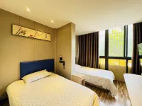 Four Seasons Star City Hotel - 2 stjerner