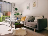 CBD 2 Bed 2 Bath Parkside Retreat With Parking - JJHome