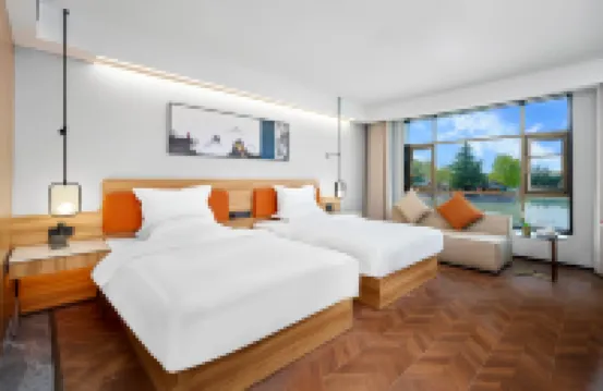 Huajing International Hotel (Huayin Huashan Mountain Scenic Area Yuquan Courtyard Branch)
