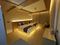 Danba Moyun Shanju Homestay