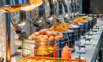 Mercure XiNing HaiHu New District Hotel