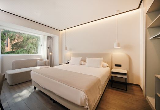 4. 라파엘호텔레스 ..