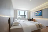 Lvyue Hotel (Yining City Railway Station) فنادق في إي نينغ
