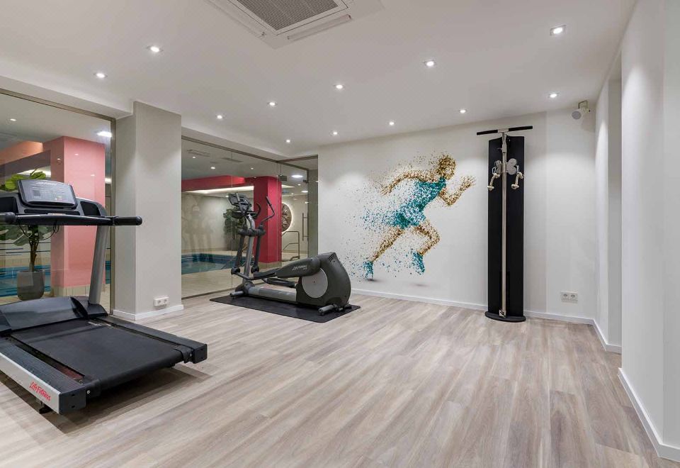 Mercure Koeln Belfortstrasse Hotel Over view