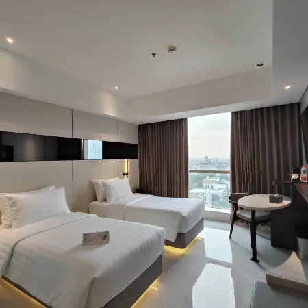 Grand Whiz Hotel Praxis Surabaya