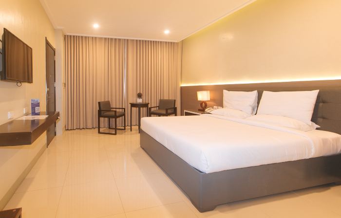 Iloilo Gateway Hotel and Suites by RedDoorz
