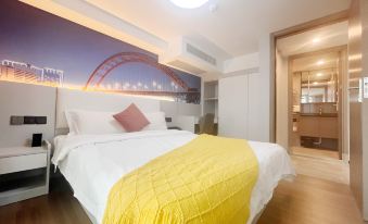 Luke National Chain Apartment (Humen Railway Station Poly Time Zone)