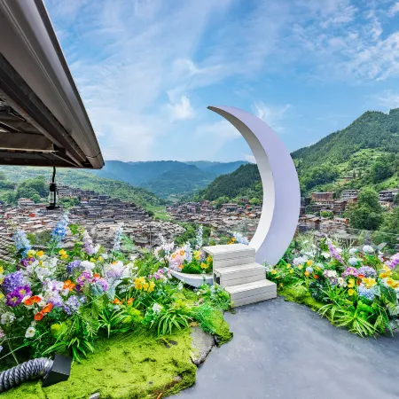 Baoyuelou · C-Position Scenic Vacation Boutique Stay (Xijiang Qianhu Miao Village Observation Deck)