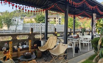 Qingyunge Hot Spring Guesthouse
