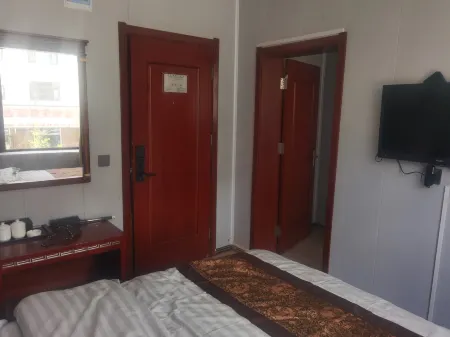 Golog Yunqi Chinese Inn Отели в г. Мацинь