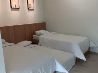 Puri Residence Hotel Hotel di Blitar