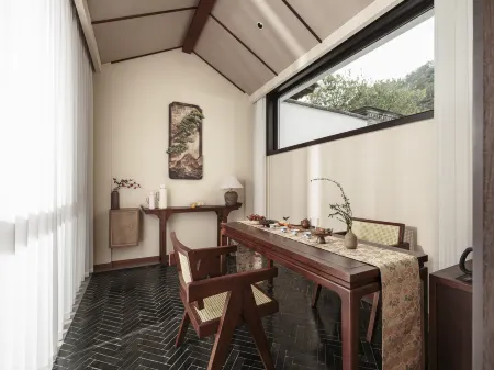 Magu Valley Cidi Hot Spring Homestay Отели рядом с достопримечательностью «Beihai Wetland»