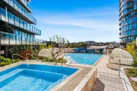 One Global Resorts Green Square - Kolam Infiniti