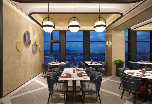 풀만 앰배서더 서울 이스트폴 로비