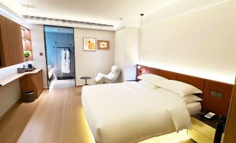 Changshouli Premium Hotel (Changshou Road Metro Station Branch)