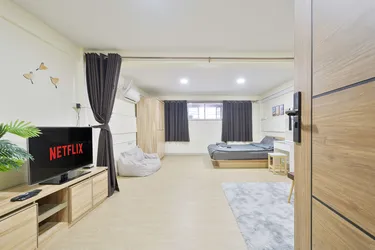 รูปภาพของSpacious room with full kitchen in Thonglor