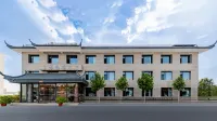Journey to the West · Desert and Sea View · Themed Resort Hotel (Wuhai High-Speed Railway Station) - parcheggio
