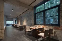 Enjoyable Villa Pingjiang