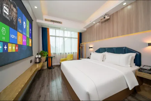 Yiyang Fenglin Evening  Hotel