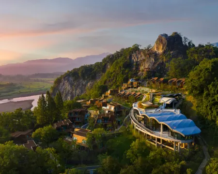 Tonglu Senbo Exclusive Resort Hotels in Tonglu County