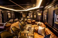 Avani Lesotho Hotel & Casino - bar