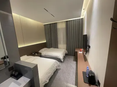 Garden Wenquan Business Hotel 황허풍경명승구/황하풍경명승구 호텔