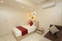 Luxury 3BR: Modern with Nile View from All Rooms