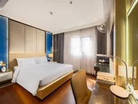 A25 Premium Hotel  - 277 Le Thanh Ton Hotels near District 1