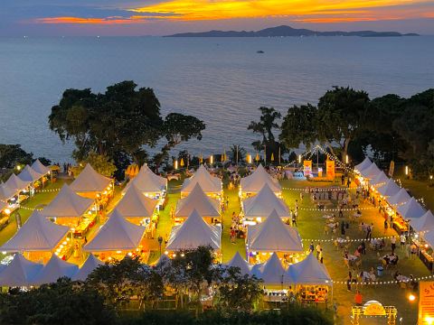 Asia Pattaya Beach Hotel Over view