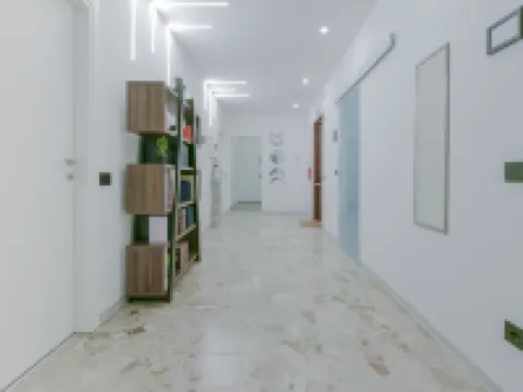 Alle Porte Del Centro - Guest House - Reggio Emilia - Ingresso Centro Storico - Parcheggio Gratuito 瑞吉歐.艾米里亞酒店