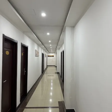 99 Business Hotel
