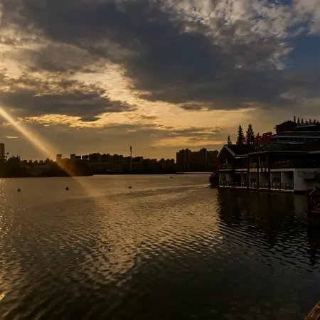 Huiyin  Building  Water  B&B