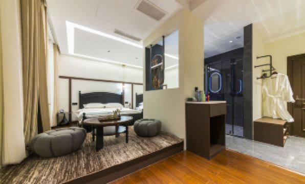 Pingyao Republic No.1 Homestay (See Pingyao Again Theater)