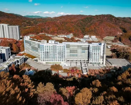 Hotel Around Pyeongchang โรงแรมในพย็องชัง