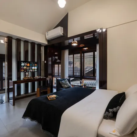 Zhaoxing Boutique Hotel