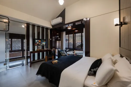 Zhaoxing Boutique Hotel