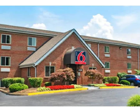 Studio 6 Extended stay - St Louis, MO - Westport/Craig Road Hotels in St. Louis County