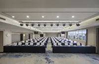Rebecca Hotel (Xuchang Caowei Ancient Town Pangdonglai Times Square) - Business