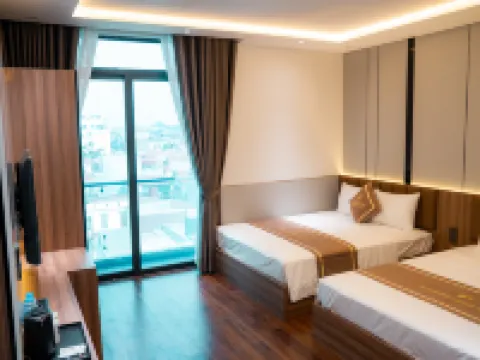 Viet Phuong Center Hotel ニンビン・スタジアム周辺のホテル