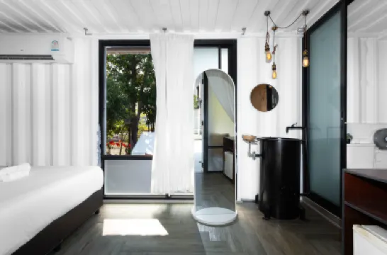 Serene Hotel 나와라테 브리지 주변 호텔
